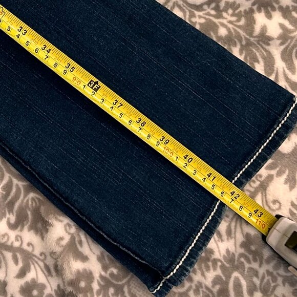 True Religion - Picture 11 of 11